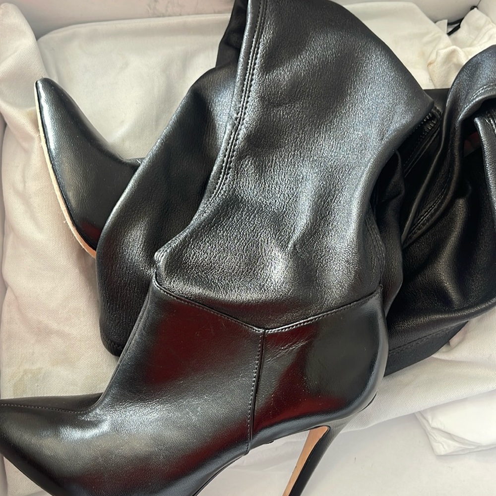 Alice and Olivia Dae over the knee stretch boot